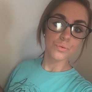 Meet your Posher, Marissa